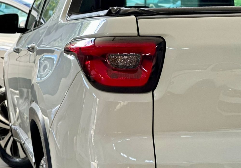 5c6de5fc-8652-4b6d-9d3d-80b4cdc35993