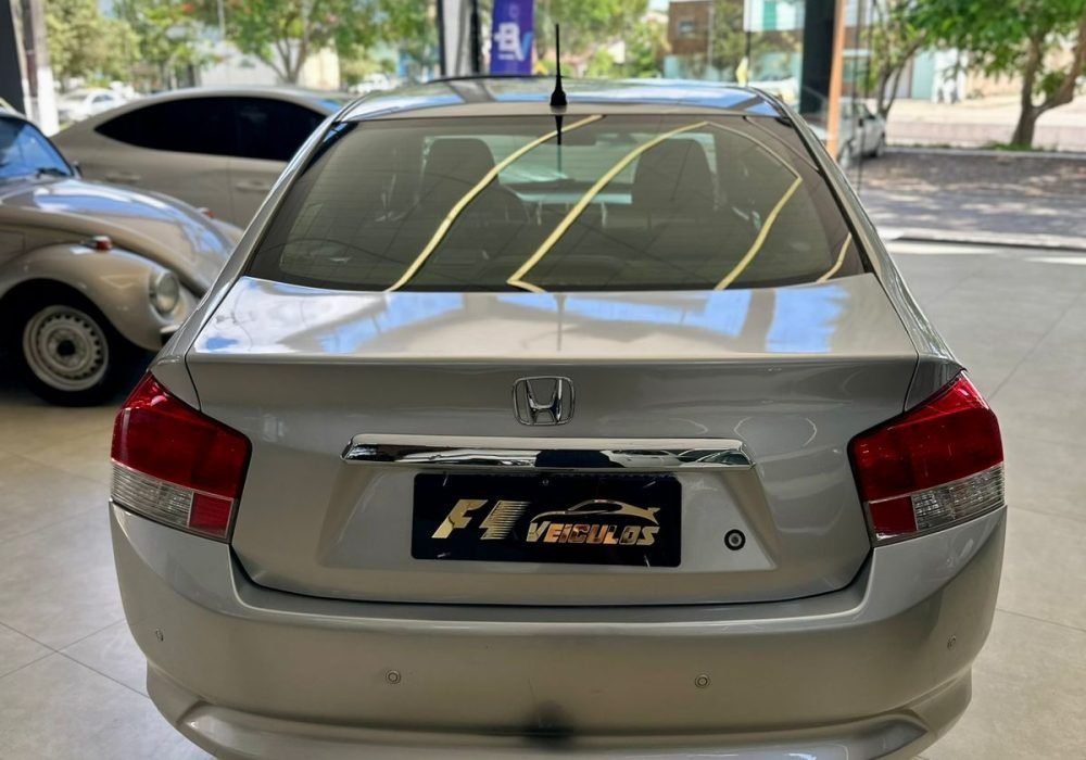 b9384796-80c8-4f0a-9a3d-42437acab2e7